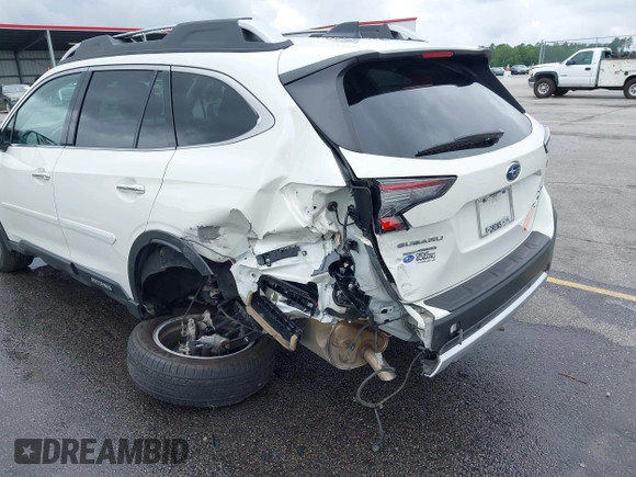 2021 Subaru Outback Touring with VIN 4S4BTAPC6M3186715, listed as a IAAI auction lot 42429816 with 28,784 mi miles and . Bid and sale history available at DreamBid. Image 6.