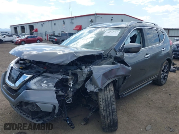 2017 Nissan Rogue SL z VIN JN8AT2MV9HW018040, wystawiony jako IAAI lot #42363401 z przebiegiem 76 020 mil mil oraz . Historia ofert i sprzedaży dostępna na DreamBid. Obrazek 2.