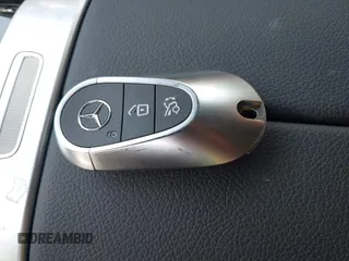 2024 Mercedes-Benz CLE 300 z VIN W1KMJ4HB6RF031846, wystawiony jako IAAI lot #42030676 z przebiegiem 7 544 mil mil oraz . Historia ofert i sprzedaży dostępna na DreamBid. Obrazek 11.