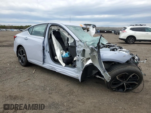 2025 Nissan Altima SR with VIN 1N4BL4CV6SN303004, listed as a Copart auction lot 47384355 with Not Provided miles and Salvage Title. Bid and sale history available at DreamBid. Image 4.