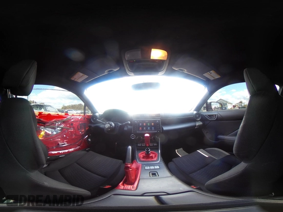 2022 Toyota 86 z VIN JF1ZNBB15N9755311, wystawiony jako IAAI lot #42340450 z przebiegiem 29 391 mil mil oraz . Historia ofert i sprzedaży dostępna na DreamBid. Obrazek 20.