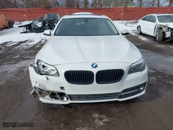 2015 BMW 5 Series 528i xDrive with VIN WBA5A7C52FD623251, listed as a IAAI auction lot 41441702 with 117,634 mi miles. Bid and sale history available at carsss.com. Image 12.