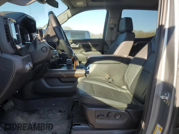 2024 GMC Sierra 1500 SLT with VIN 3GTPHDED5RG182829, listed as a Copart auction lot 49139635 with 28,792 mi miles and Salvage title. Bid and sale history available at DreamBid. Image 7.