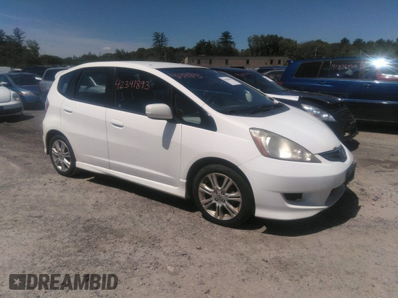 2011 Honda Fit Sport z VIN JHMGE8H51BC016707, wystawiony jako IAAI lot #42341893 z przebiegiem 326 759 mil mil oraz . Historia ofert i sprzedaży dostępna na DreamBid. Obrazek 1.