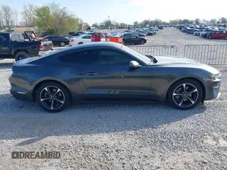 2019 Ford Mustang EcoBoost z VIN 1FA6P8TH9K5201378, wystawiony jako IAAI lot #41975711 z przebiegiem 46 945 mil mil oraz . Historia ofert i sprzedaży dostępna na DreamBid. Obrazek 13.