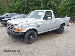 1996 Ford F-150 z VIN 1FTEF15YXTLC17633, wystawiony jako IAAI lot #42397239 z przebiegiem 208 005 mil mil oraz . Historia ofert i sprzedaży dostępna na DreamBid. Obrazek 2.