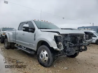 2018 Ford F-350 XL with VIN 1FT8W3DT2JEC77437, listed as a Copart auction lot 45136635 with 119,607 mi miles and Clean Title. Bid and sale history available at DreamBid. Image 1.