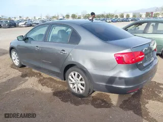 2012 Volkswagen Jetta Sedan SE PZEV with VIN 3VWDP7AJ7CM371023, listed as a IAAI auction lot 41715266 with NaN miles. Bid and sale history available at carsss.com. Image 3.