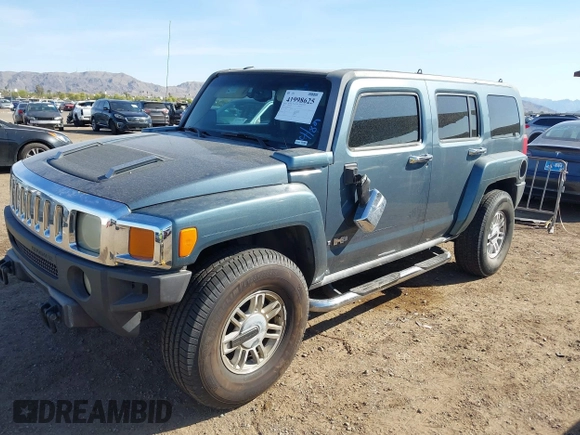 2006 Hummer H3 with VIN 5GTDN136968182132, listed as a IAAI auction lot 41998625 with 148,995 mi miles. Bid and sale history available at carsss.com. Image 6.