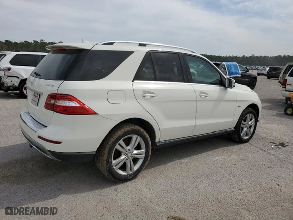 2012 Mercedes-Benz M-Class ML 350 BlueTEC with VIN 4JGDA2EB1CA023995, listed as a Copart auction lot 48662385 with 121,703 mi miles and Clean Title. Bid and sale history available at carsss.com. Image 3.
