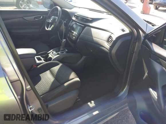 2020 Nissan Rogue SV z VIN KNMAT2MT4LP514652, wystawiony jako IAAI lot #42024037 z przebiegiem 105 653 mil mil oraz . Historia ofert i sprzedaży dostępna na DreamBid. Obrazek 5.