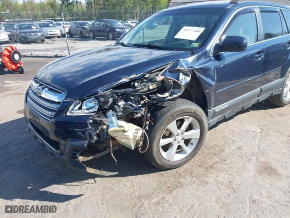 2013 Subaru Outback 2.5i Premium with VIN 4S4BRBGC8D3291096, listed as a IAAI auction lot 41977100 with 176,726 mi miles. Bid and sale history available at carsss.com. Image 6.