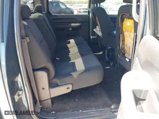 2010 Chevrolet Silverado 1500 LT with VIN 3GCRKSE33AG251396, listed as a IAAI auction lot 41773362 with 176,979 mi miles. Bid and sale history available at carsss.com. Image 8.