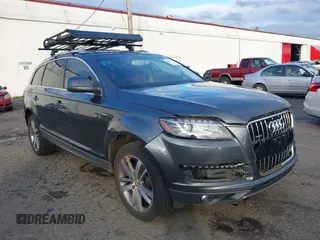 2013 Audi Q7 3.0T Premium Plus with VIN WA1LGAFE6DD010736, listed as a IAAI auction lot 40897918 with 85,489 mi miles. Bid and sale history available at carsss.com. Image 1.