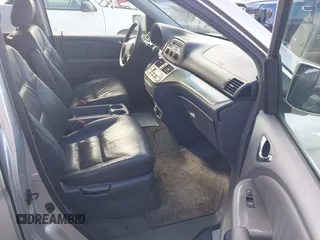 2005 Honda Odyssey EX-L with VIN 5FNRL38615B062427, listed as a IAAI auction lot 41922322 with 194,837 mi miles. Bid and sale history available at carsss.com. Image 5.