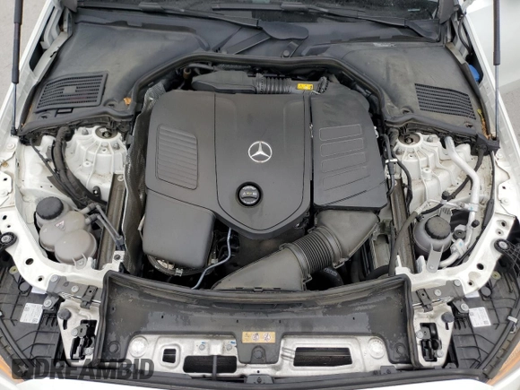 2022 Mercedes-Benz C 300 z VIN W1KAF4GB8NR053068, wystawiony jako Copart lot #57099215 z przebiegiem 32 308 mil mil oraz Szkoda całkowita • Salvage title. Historia ofert i sprzedaży dostępna na DreamBid. Obrazek 11.