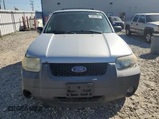 2005 Ford Escape XLT with VIN 1FMYU03135DA16393, listed as a Copart auction lot 74257404 with 144,665 mi miles and Clean Title. Bid and sale history available at carsss.com. Image 5.