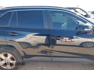 2019 Toyota RAV4 XLE with VIN JTMW1RFV4KD009844, listed as a IAAI auction lot 41688092 with 86,241 mi miles. Bid and sale history available at carsss.com. Image 13.