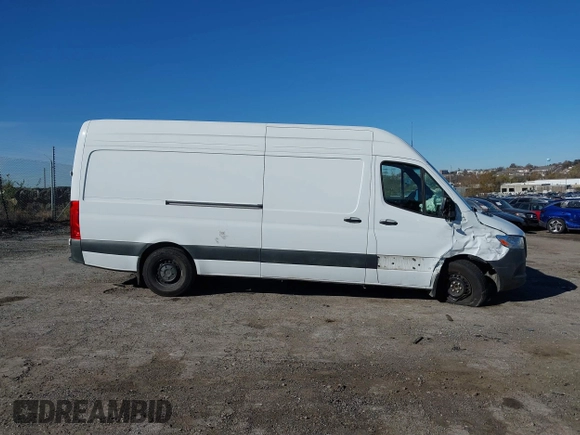 2024 Mercedes-Benz Sprinter Cargo with VIN W1Y4NCHY2RT177333, listed as a IAAI auction lot 40842688 with Not Provided miles. Bid and sale history available at carsss.com. Image 13.