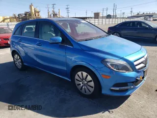 2015 Mercedes-Benz B with VIN WDDVP9AB0FJ006248, listed as a Copart auction lot 67593964 with 49,953 mi miles and Clean Title. Bid and sale history available at carsss.com. Image 4.