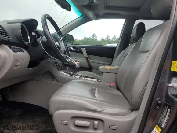 2011 Toyota Highlander Limited with VIN 5TDDK3EH3BS054212, listed as a Copart auction lot 66919174 with 353,166 mi miles and Non Repairable. Bid and sale history available at carsss.com. Image 7.