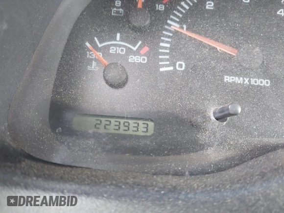 1997 Dodge Dakota with VIN 1B7GL23X7VS164206, listed as a IAAI auction lot 41839529 with 223,933 mi miles. Bid and sale history available at carsss.com. Image 7.