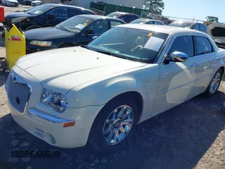 2005 Chrysler 300 with VIN 2C3AA63H75H170384, listed as a IAAI auction lot 41812822 with 1 mi miles. Bid and sale history available at carsss.com. Image 16.
