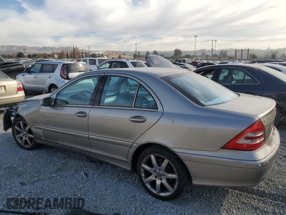 2003 Mercedes-Benz C 230 Kompressor with VIN WDBRF40J83A498208, listed as a Copart auction lot 82316794 with 253,174 mi miles and Salvage Title. Bid and sale history available at DreamBid. Image 2.