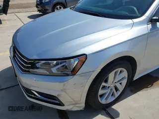 2018 Volkswagen Passat 2.0T SE with VIN 1VWBA7A3XJC045113, listed as a IAAI auction lot 41814006 with 59,095 mi miles. Bid and sale history available at carsss.com. Image 17.