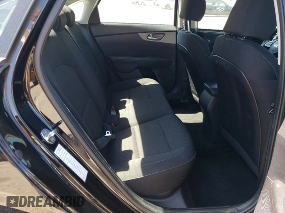 2021 Kia Forte LXS z VIN 3KPF24AD8ME306390, wystawiony jako Copart lot #56256895 z przebiegiem 78 456 mil mil oraz Szkoda całkowita • Salvage title. Historia ofert i sprzedaży dostępna na DreamBid. Obrazek 10.