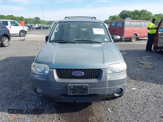2005 Ford Escape XLT с VIN 1FMYU93165KB95125, выставлен на аукционе IAAI как лот 42227060 с пробегом 122 117 миль миль и . История ставок и продаж доступна на DreamBid. Изображение 13.