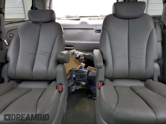 2006 Kia Sedona LX with VIN KNDMB233766096955, listed as a Copart auction lot 64966334 with 213,901 mi miles and Salvage Title. Bid and sale history available at carsss.com. Image 10.