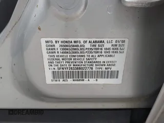 2008 Honda Pilot SE with VIN 5FNYF28338B022776, listed as a IAAI auction lot 42176122 with 180,049 mi miles and . Bid and sale history available at carsss.com. Image 9.
