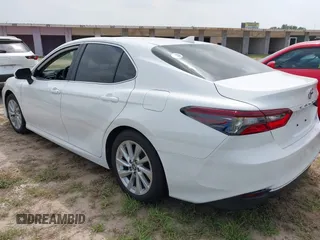 2024 Toyota Camry LE z VIN 4T1R11AK3RU223693, wystawiony jako IAAI lot #41920547 z przebiegiem Nie podano mil oraz . Historia ofert i sprzedaży dostępna na DreamBid. Obrazek 3.