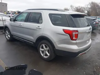 2017 Ford Explorer XLT with VIN 1FM5K8D81HGA60043, listed as a IAAI auction lot 41801281 with 88,568 mi miles and . Bid and sale history available at carsss.com. Image 3.