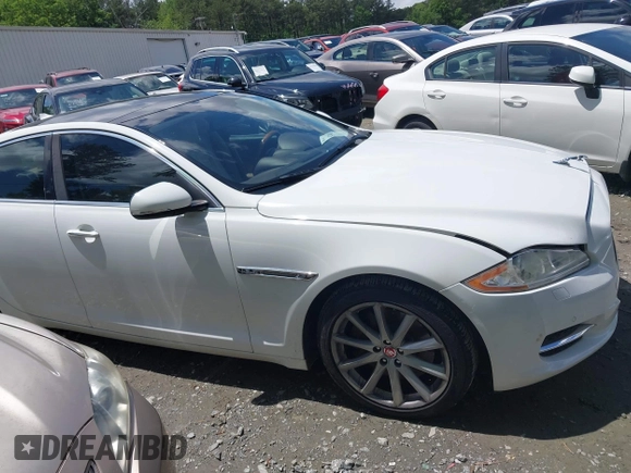 2015 Jaguar XJ with VIN SAJWA1CZ0F8V75119, listed as a IAAI auction lot 42248663 with 94,060 mi miles and . Bid and sale history available at DreamBid. Image 13.