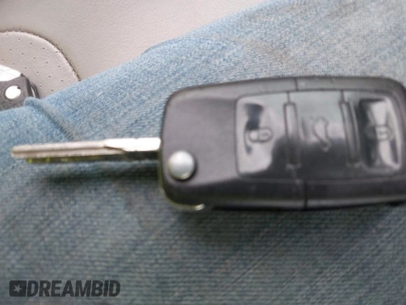 2005 Volkswagen Beetle GLS с VIN 3VWCM31Y55M312503, выставлен на аукционе IAAI как лот 41972195 с пробегом 59 671 миль миль и . История ставок и продаж доступна на DreamBid. Изображение 11.