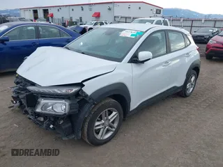 2021 Hyundai Kona SE with VIN KM8K1CAA8MU691948, listed as a IAAI auction lot 41278391 with 79,029 mi miles and . Bid and sale history available at carsss.com. Image 2.