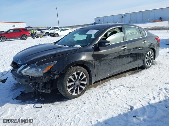 2017 Nissan Altima 2.5 SR with VIN 1N4AL3AP9HC470004, listed as a IAAI auction lot 41564947 with 118,219 mi miles. Bid and sale history available at carsss.com. Image 18.