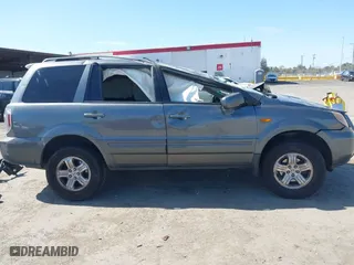 2008 Honda Pilot VP with VIN 5FNYF28298B005049, listed as a IAAI auction lot 41778449 with 139,505 mi miles. Bid and sale history available at carsss.com. Image 14.