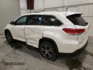 2019 Toyota Highlander LE with VIN 5TDBZRFH7KS737812, listed as a Copart auction lot 42648664 with 42,251 mi miles and Non repairable. Bid and sale history available at DreamBid. Image 2.
