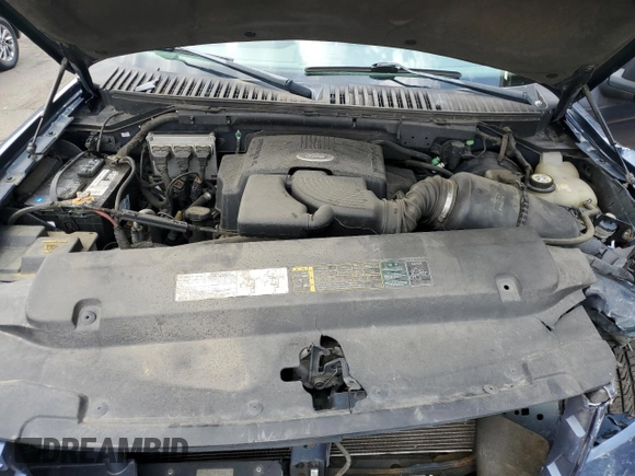 2004 Ford Expedition Special Service с VIN 1FMFU16L44LB00284, выставлен на аукционе Copart как лот 62785445 с пробегом 101 301 миль миль и Списание • Salvage title. История ставок и продаж доступна на DreamBid. Изображение 11.