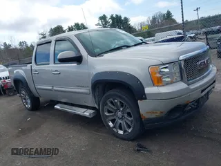 2008 GMC Sierra Denali z VIN 2GTEK638X81159807, wystawiony jako IAAI lot #42075788 z przebiegiem 143 393 mil mil oraz . Historia ofert i sprzedaży dostępna na DreamBid. Obrazek 13.