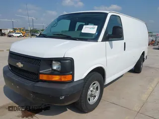 2008 Chevrolet Express Cargo z VIN 1GCFG15X381134847, wystawiony jako IAAI lot #41933588 z przebiegiem 114 592 mil mil oraz . Historia ofert i sprzedaży dostępna na DreamBid. Obrazek 2.