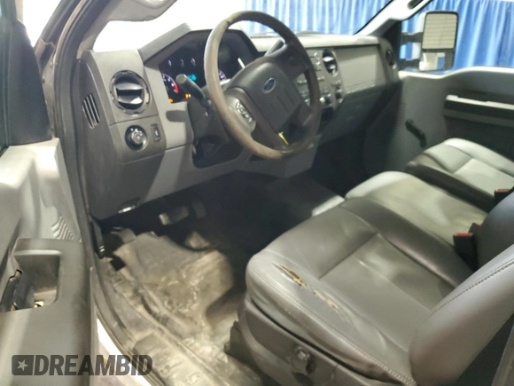 2013 Ford F-250 XL with VIN 1FTBF2B66DEA54562, listed as a Copart auction lot 56493815 with 204,625 mi miles and Clean title. Bid and sale history available at DreamBid. Image 8.