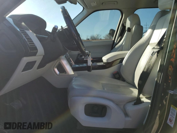 2017 Land Rover Range Rover with VIN SALGR2FK4HA325757, listed as a Copart auction lot 44904975 with 99,636 mi miles and Salvage title. Bid and sale history available at DreamBid. Image 7.