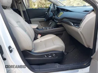 2020 Cadillac XT4 AWD Premium Luxury z VIN 1GYFZDR45LF064043, wystawiony jako IAAI lot #42129079 z przebiegiem 33 717 mil mil oraz . Historia ofert i sprzedaży dostępna na DreamBid. Obrazek 5.