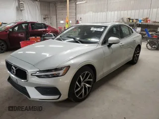 2020 Volvo S60 Momentum with VIN 7JRA22TK6LG072518, listed as a Copart auction lot 43778113 with 36,428 mi miles. Bid and sale history available at carsss.com. Image 1.