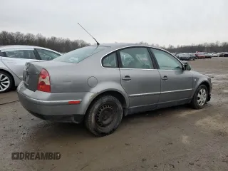 2003 Volkswagen Passat GLX z VIN WVWRH63B53P198926, wystawiony jako Copart lot #46875345 z przebiegiem 185 075 mil mil oraz Szkoda całkowita • Salvage title. Historia ofert i sprzedaży dostępna na DreamBid. Obrazek 3.