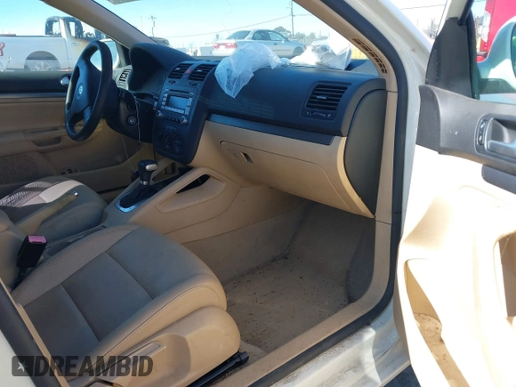 2007 Volkswagen Jetta с VIN 3VWSG81K27M010455, выставлен на аукционе IAAI как лот 41629842 с пробегом 212 750 миль миль и . История ставок и продаж доступна на DreamBid. Изображение 5.